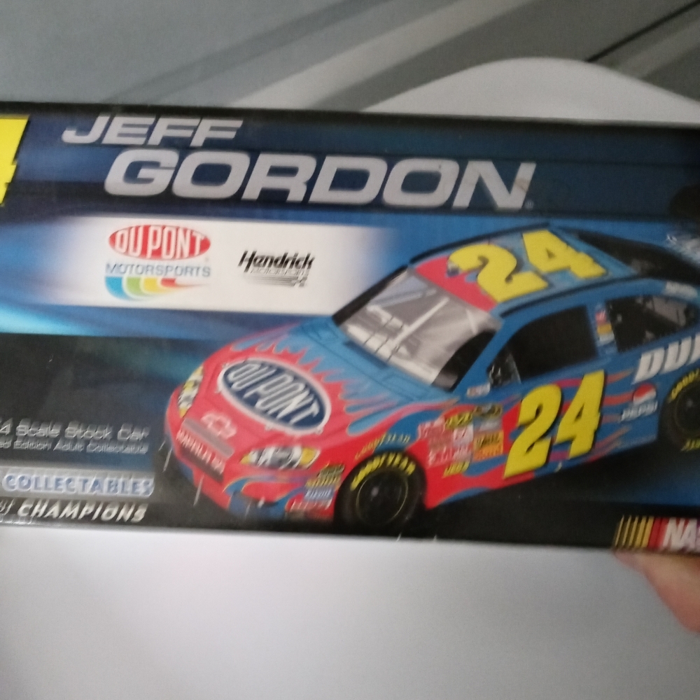 Jeff Gordon Scale Cars - Picture 11 of 16